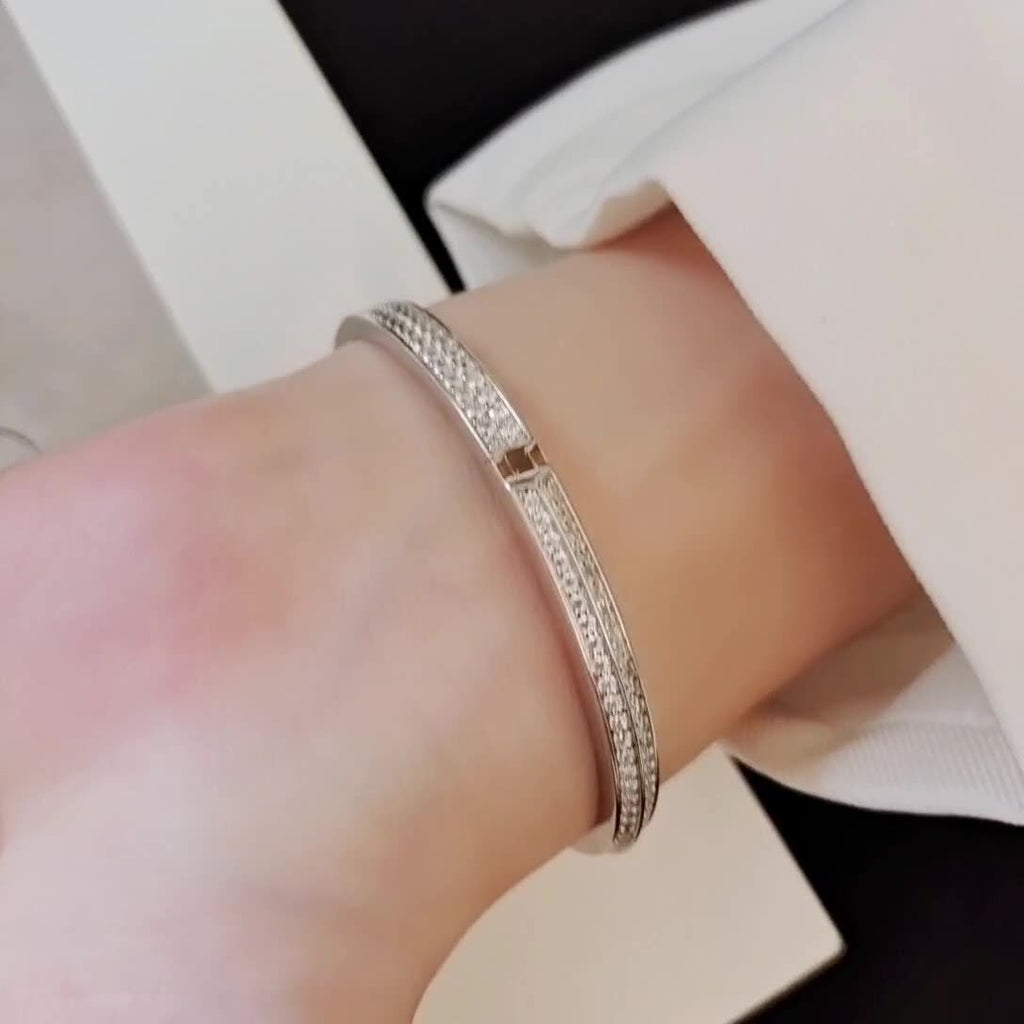 Luxury Full Diamond Wide TT Letter Bracelet - MAYISAD